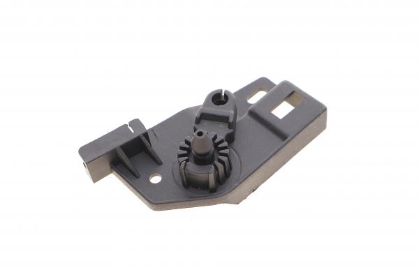 Кронштейн ручки капоту Skoda Fabia/Octavia/VW Golf IV 97-13