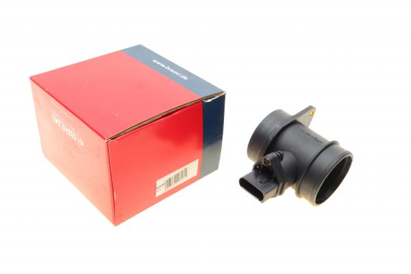 PRZEPЭYWOMIERZ POWIETRZA VW PASSAT 1,8T 97-